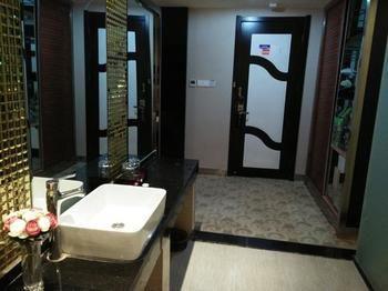 ווהאן Provence Garden Hotel מראה חיצוני תמונה